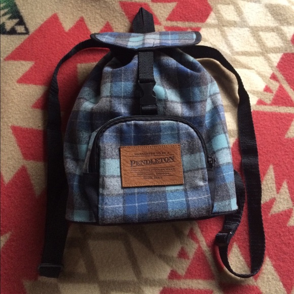 Pendleton Handbags - Pendleton Backpack ✨ Sale ✨